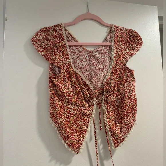 Reformation Safia Floral Top in La Vie En Rose Size 0 - Picture 5 of 16